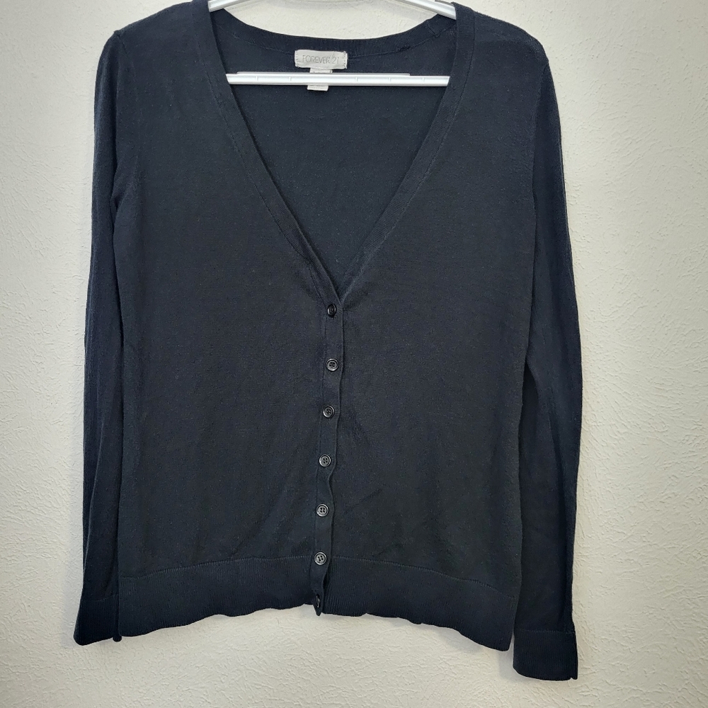 Forever‎ 21 Black Cardigan Size Medium.